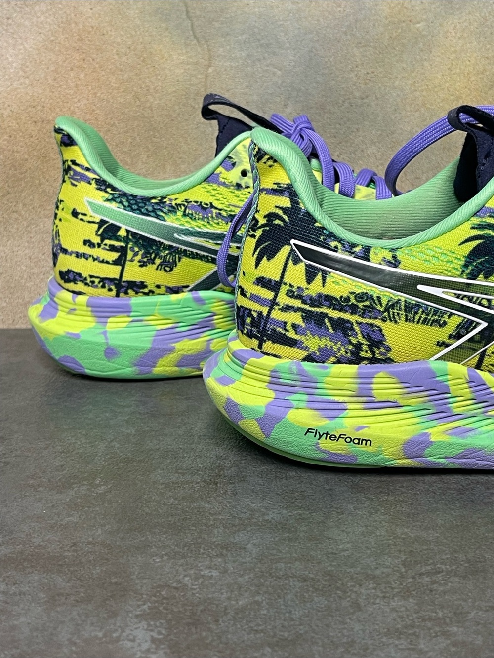 Asics Noosa Tri 14 Women's Running Shoes Safety Yellow/Midnight Size 7.5B - Picture 11 of 16